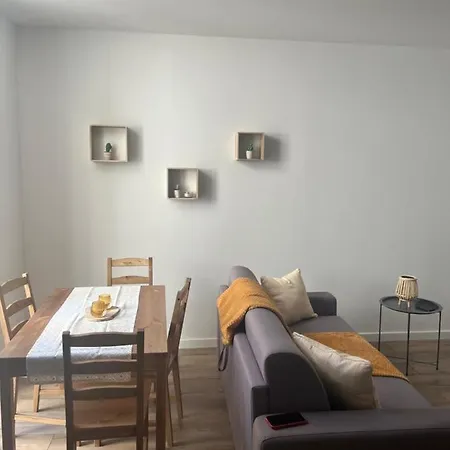 1- 3 Pieces Apartment